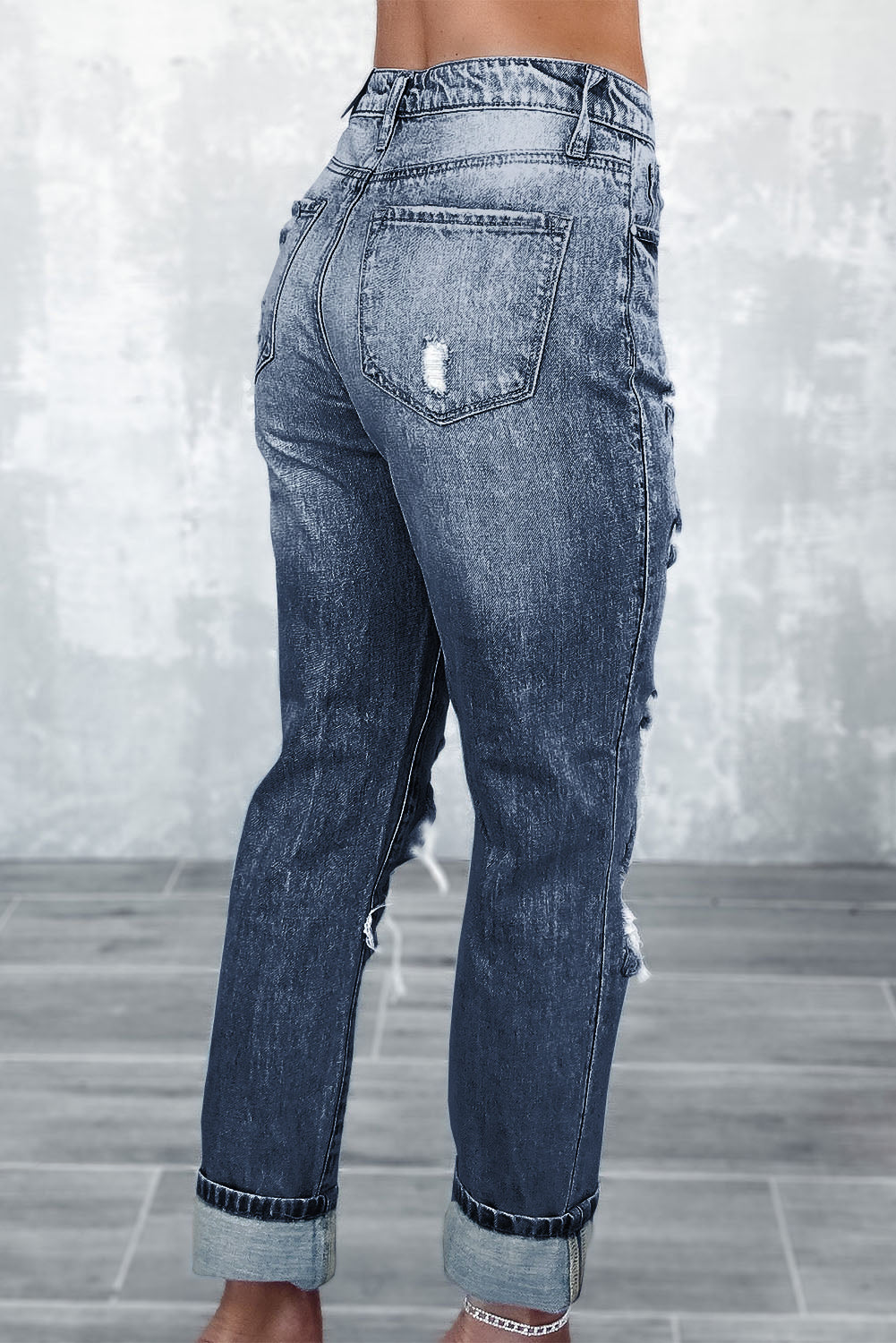 Distressed High Waist Jeans