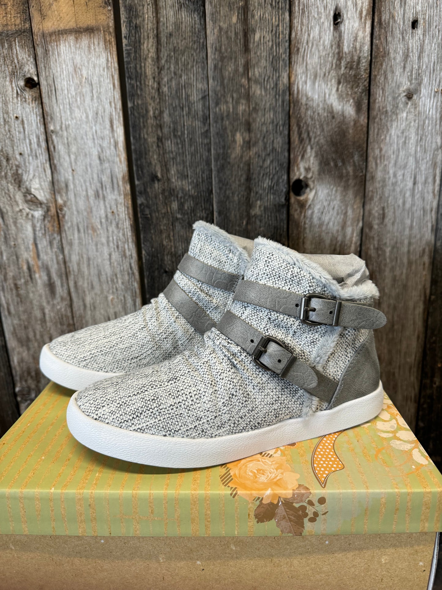 Very G Sneakers
