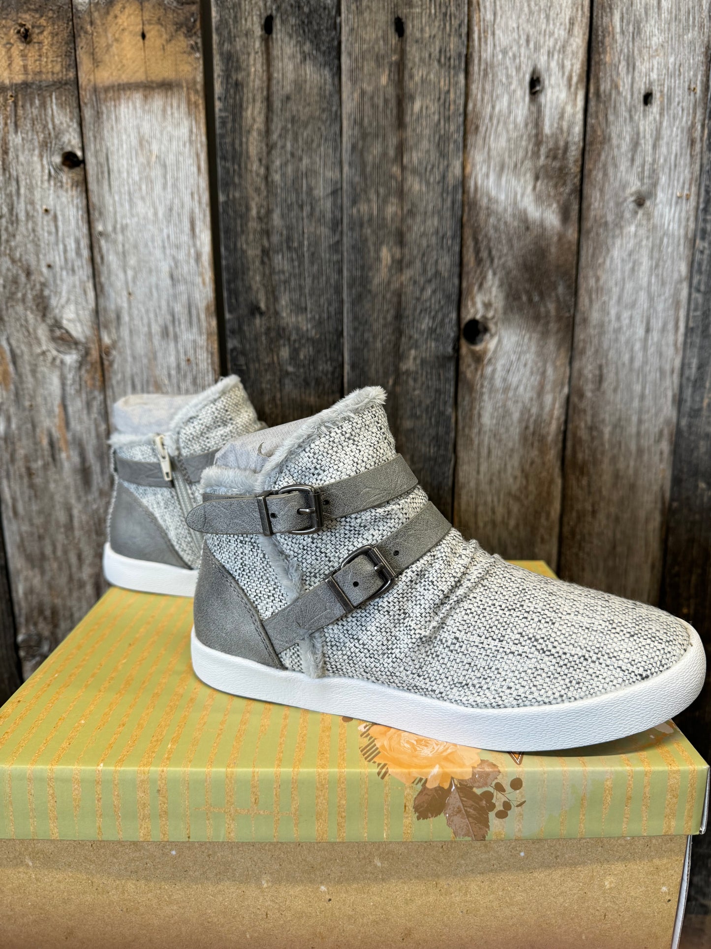 Very G Sneakers
